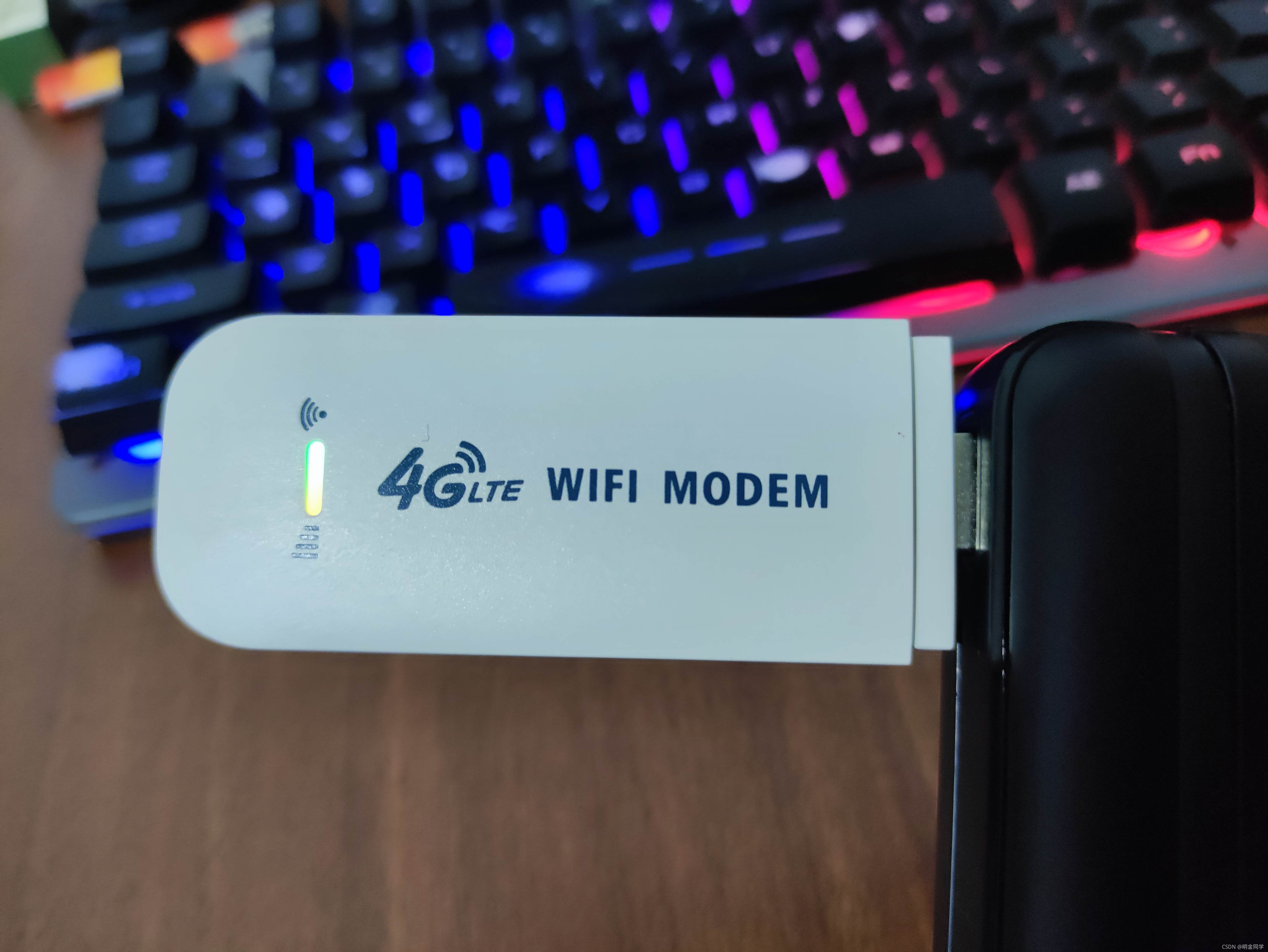 29,市场上十块钱买一个随身WiFi使用技术手段，插卡流量不限速不限量？